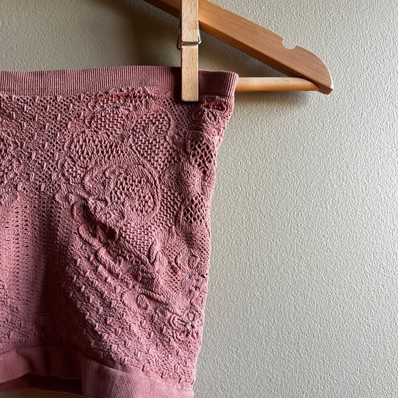 Meet in the Middle Tube Top - Picture 2 of 2